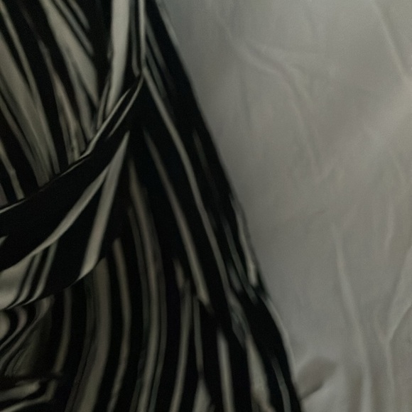 White House Black Market: White/Black stripe faux wrap MAXI dress- side slits-10 - Picture 11 of 16
